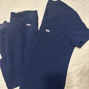 FIGS Navy Blue Scrub Top and Pants Set